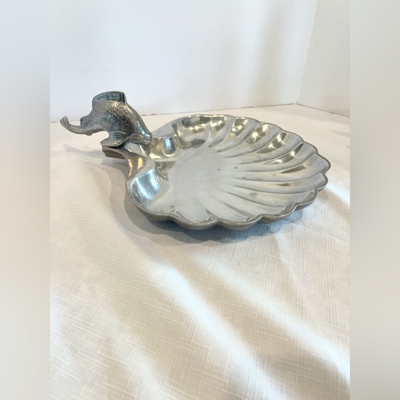 Pewtarex Serving Platter Scallop Shell and Fish Handle - Picture 5 of 13